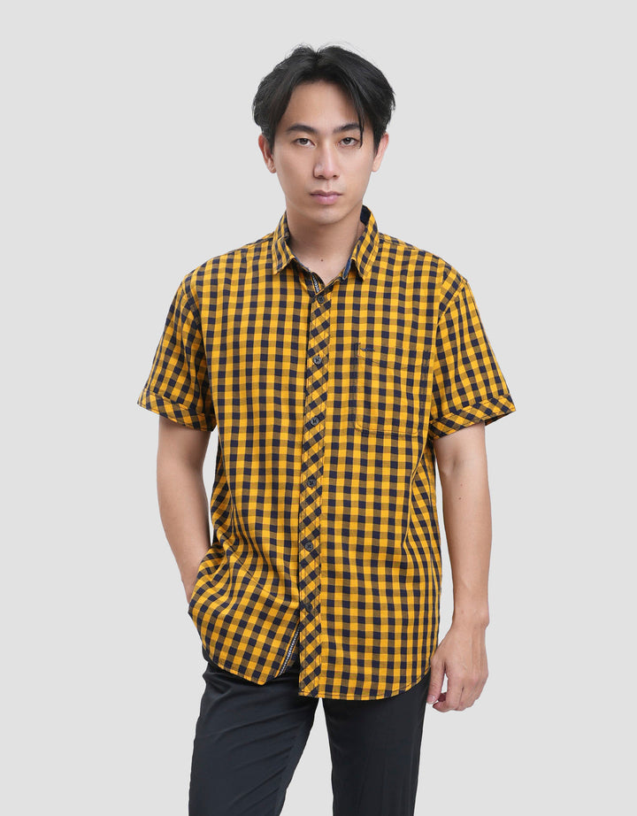 Cardinal Jeans Little Check Print Kemeja Lengan Pendek Pria