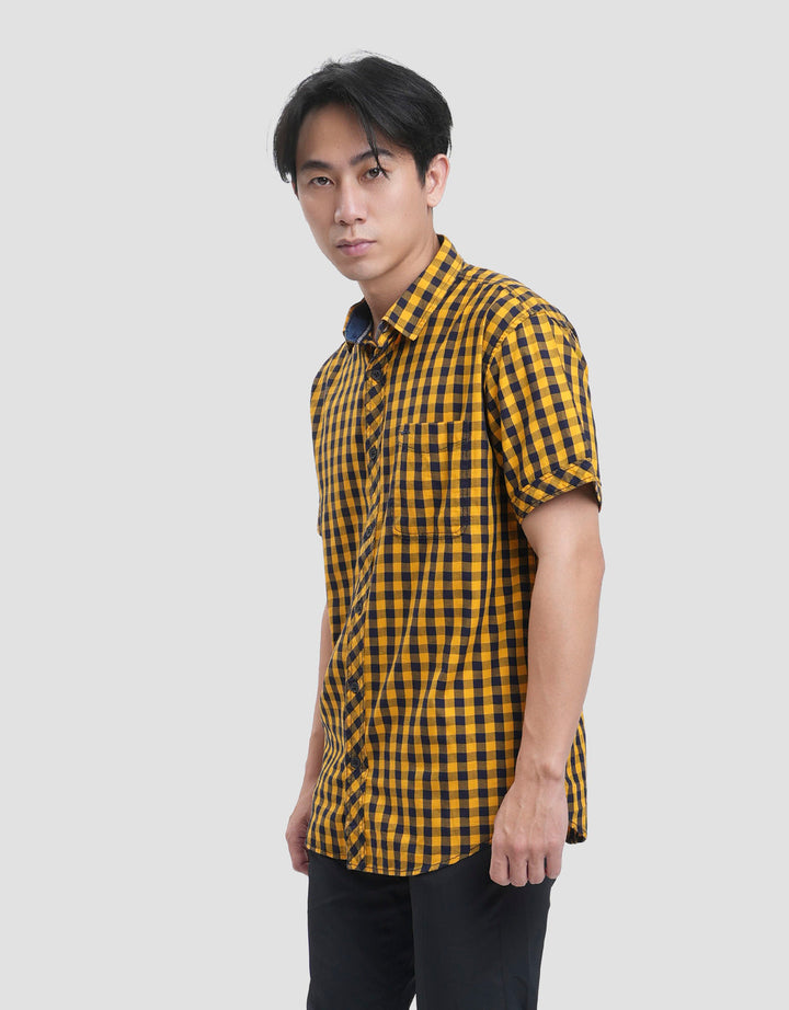 Cardinal Jeans Little Check Print Kemeja Lengan Pendek Pria