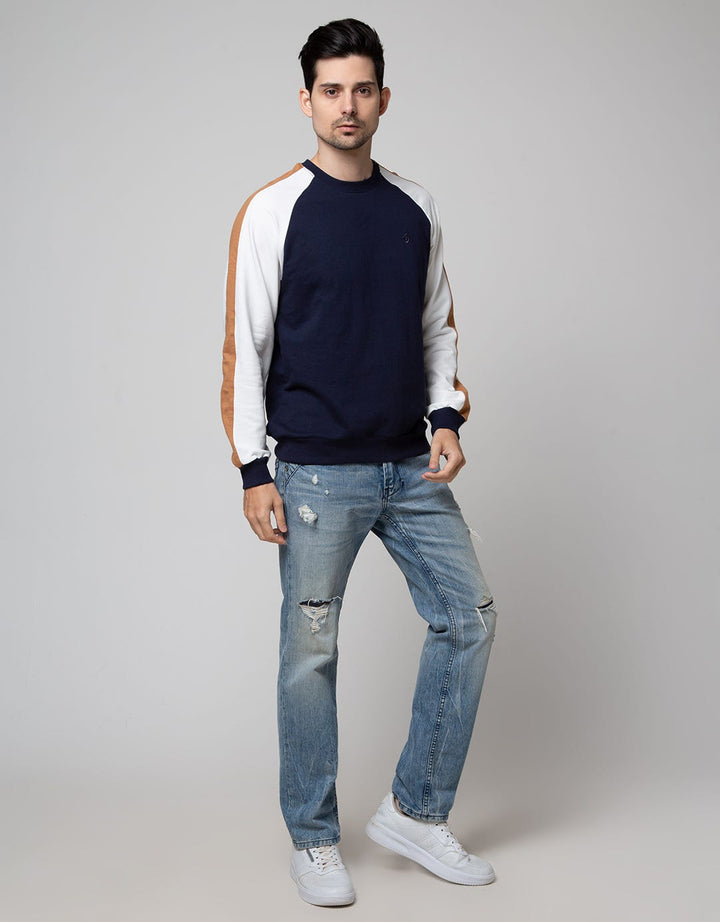 Details Jumper Long Sleeve Cut And Sewn On Sleeve
