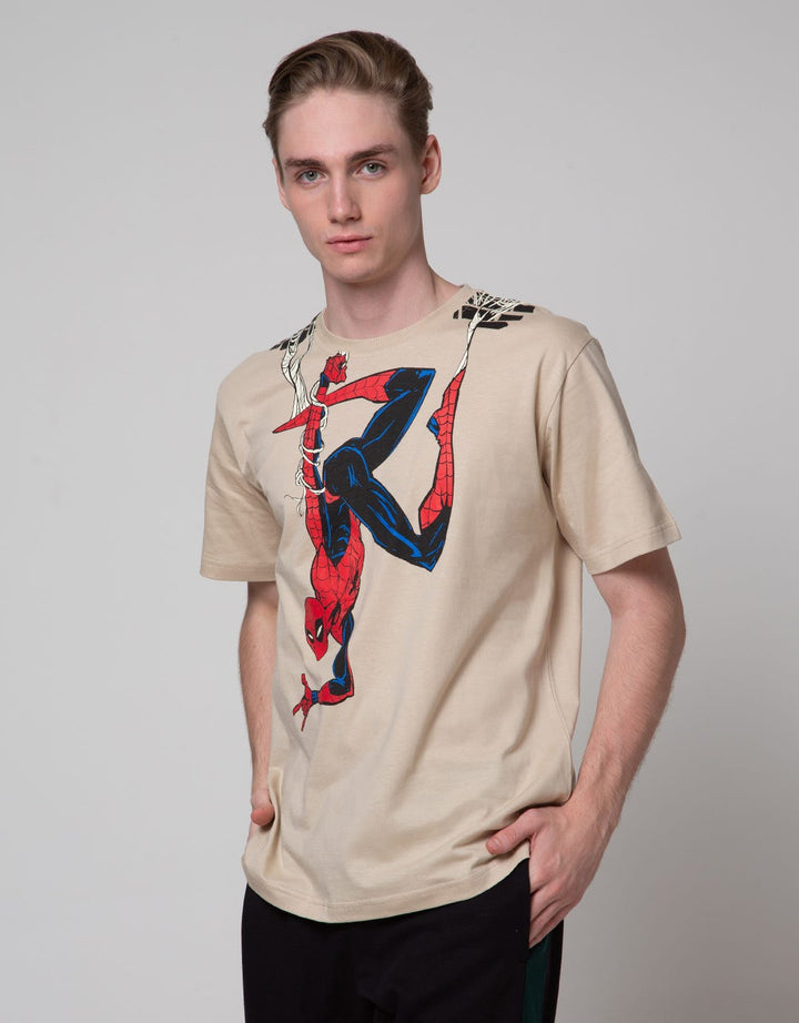 Marvel Spiderman Upside Down Kaos Pria
