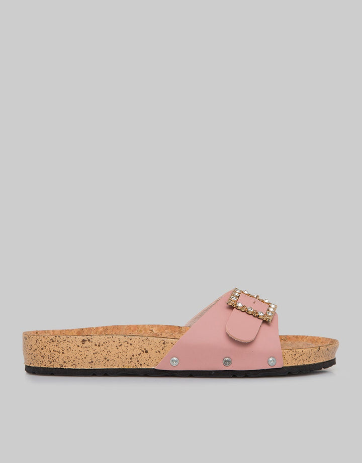 Yongki Komaladi Sandal