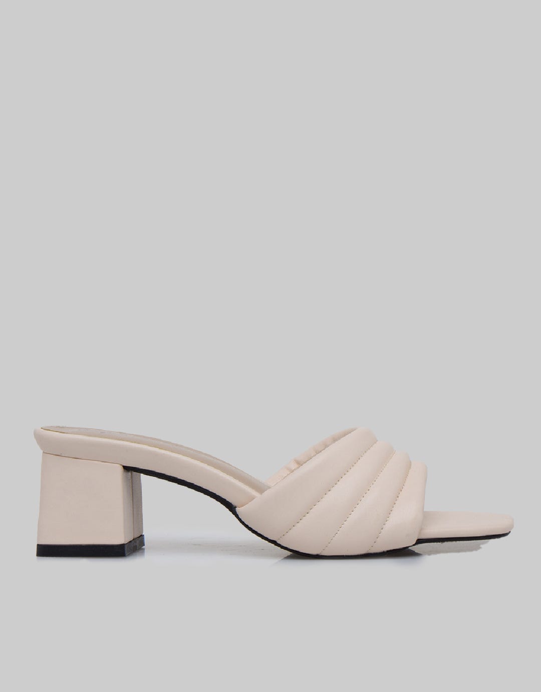 Yongki Komaladi Wekkend Sandal Strap