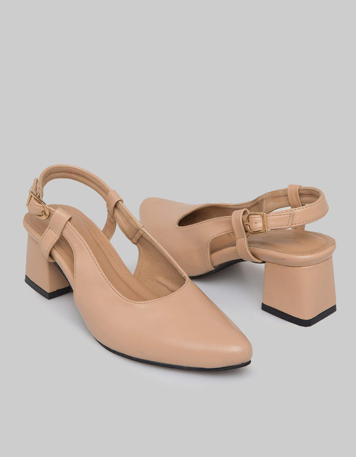 Yongki Komaladi Sandal Bustong