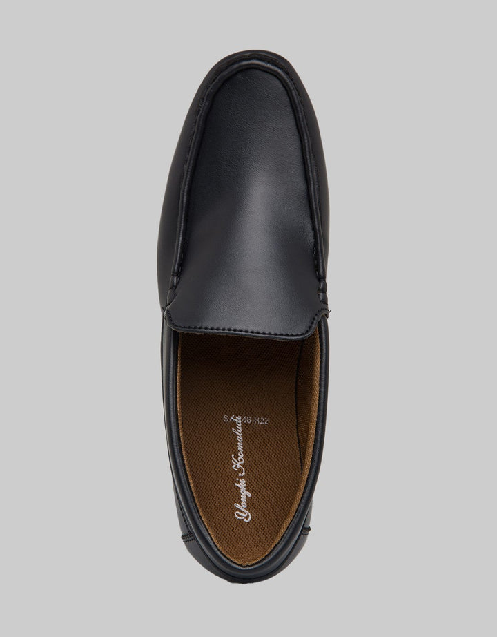 Yongki Komaladi Sepatu Muccasin