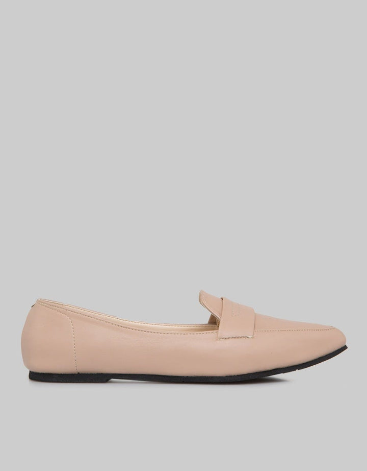Yongki Komaladi Flat Shoes