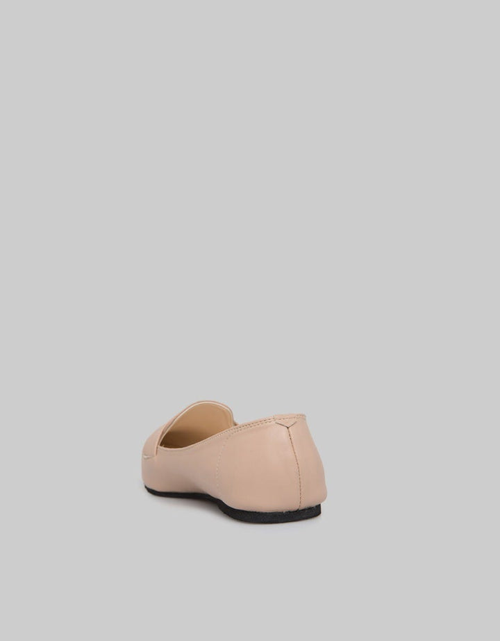 Yongki Komaladi Flat Shoes