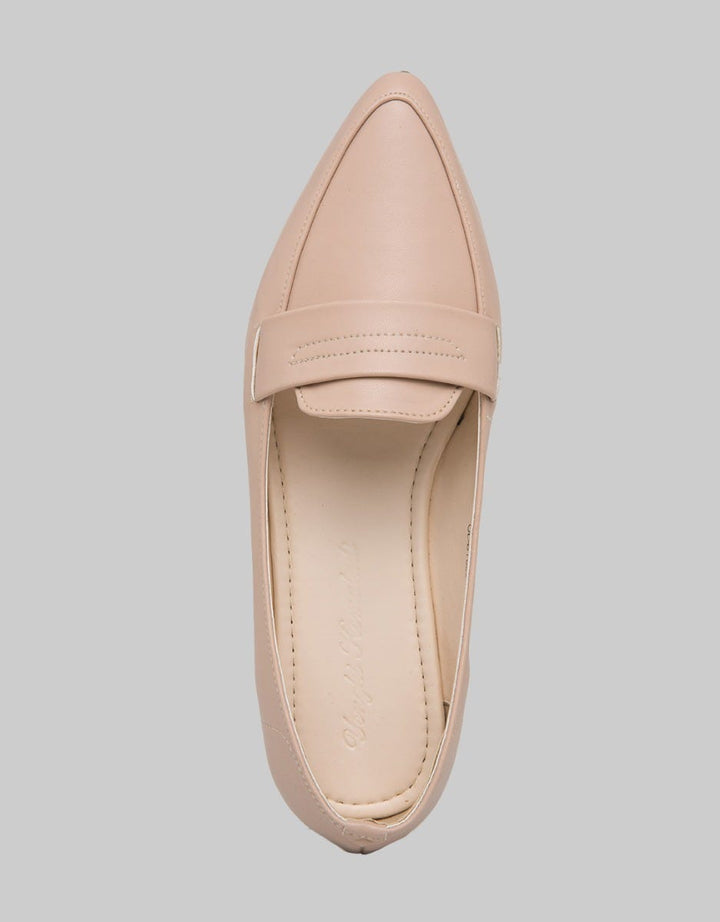 Yongki Komaladi Flat Shoes