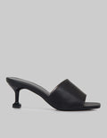 Yongki Komaladi Wekkend Big Strap Sandal