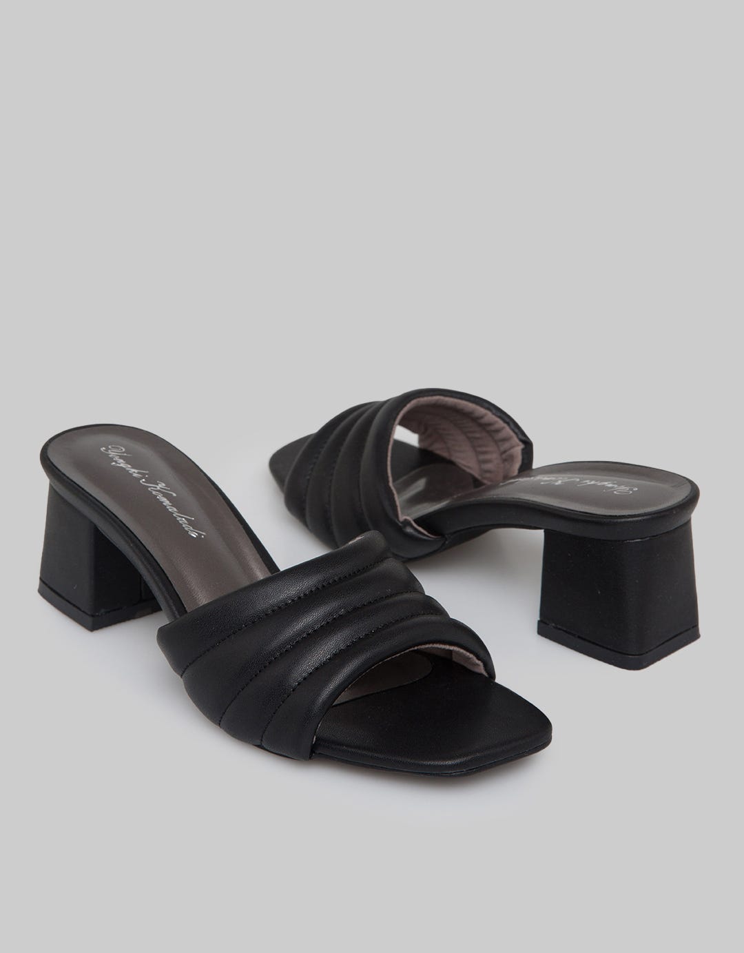 Yongki Komaladi Wekkend Sandal Strap