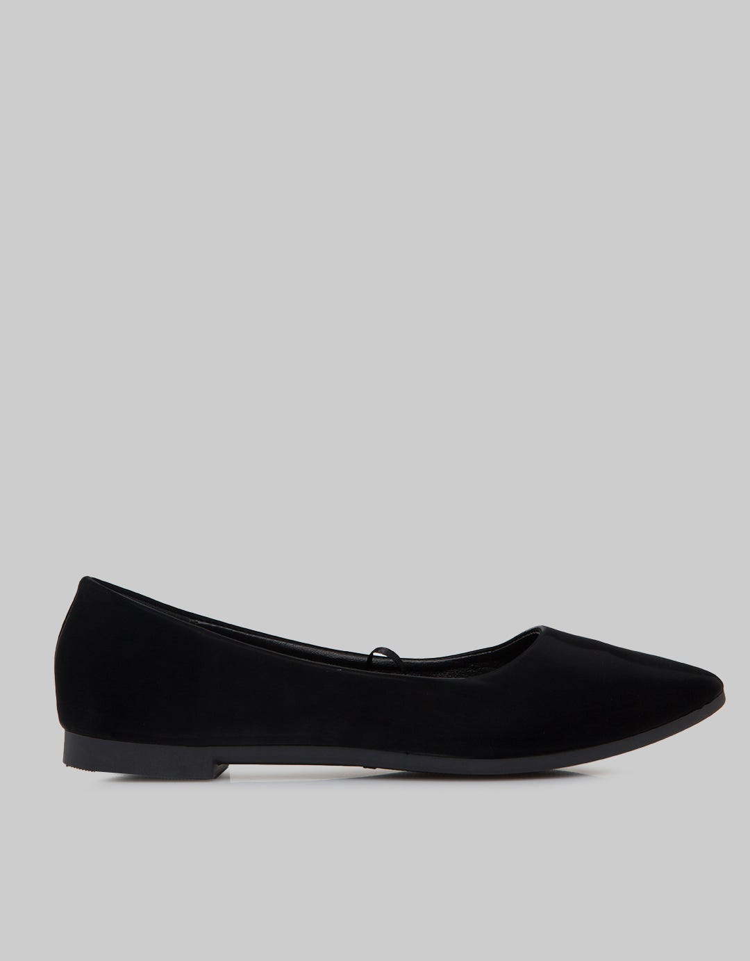 Yongki Komaladi Stitching Insole Flat Shoes