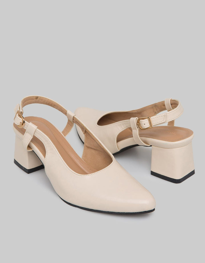 Yongki Komaladi Sandal Bustong