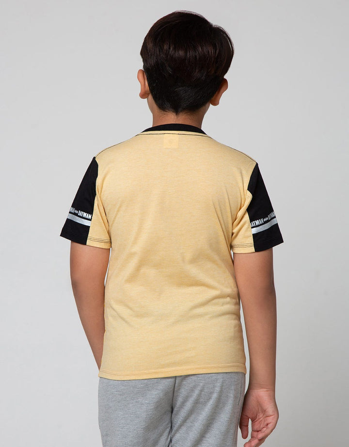 Character T-Shirt Batman Logo Tengah Cutsew