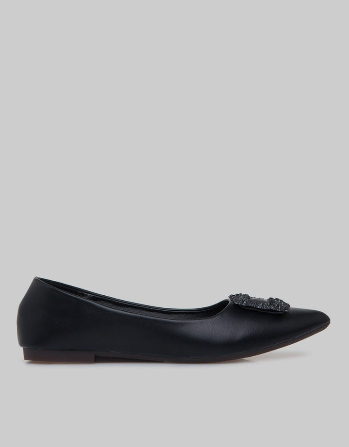 Genny Sepatu Wanita