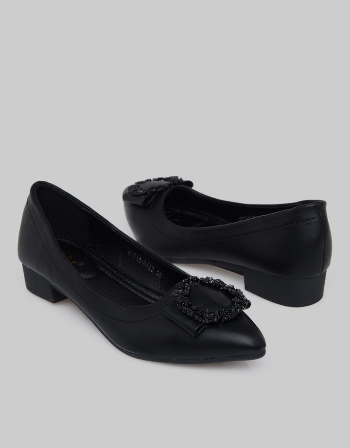 Genny Sepatu Wanita