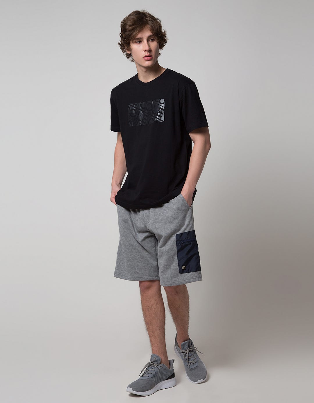 Cole Short Pants Knit With Patch