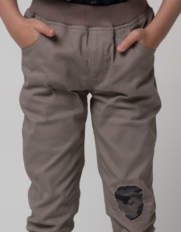 Little M Pants Woven Aplikasi Lutut Dan Kaki Stretch