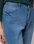 Nevada Straight Frayed Celana Denim Wanita