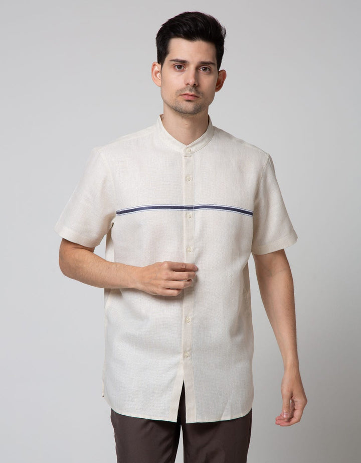 Details Bust Line Baju Koko Pendek Pria