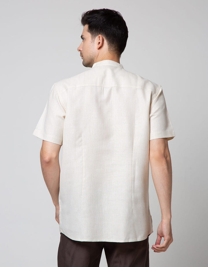 Details Bust Line Baju Koko Pendek Pria