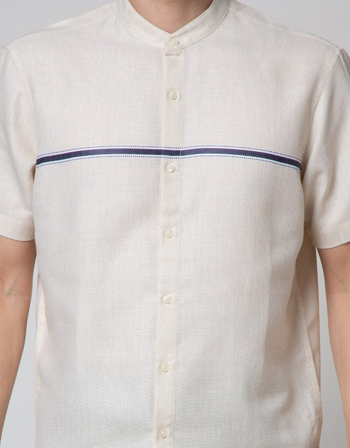 Details Bust Line Baju Koko Pendek Pria