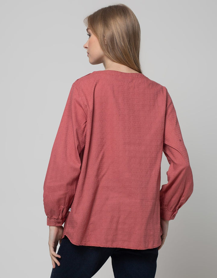 Expand Edythe Blouse Wanita