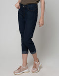 Expand Arevik Celana Jeans