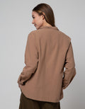 Expand Kellie One Set Blouse