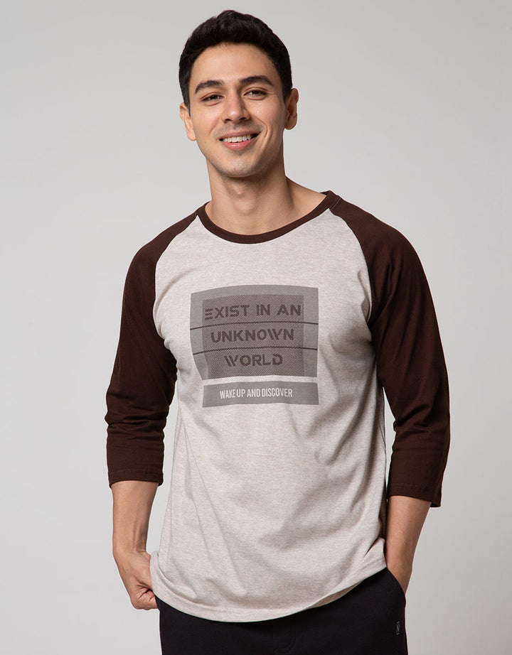 T Zone Geometry Theme Kaos Raglan Pria