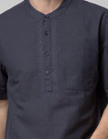 Cole Solid Bordir Baju Koko Pria