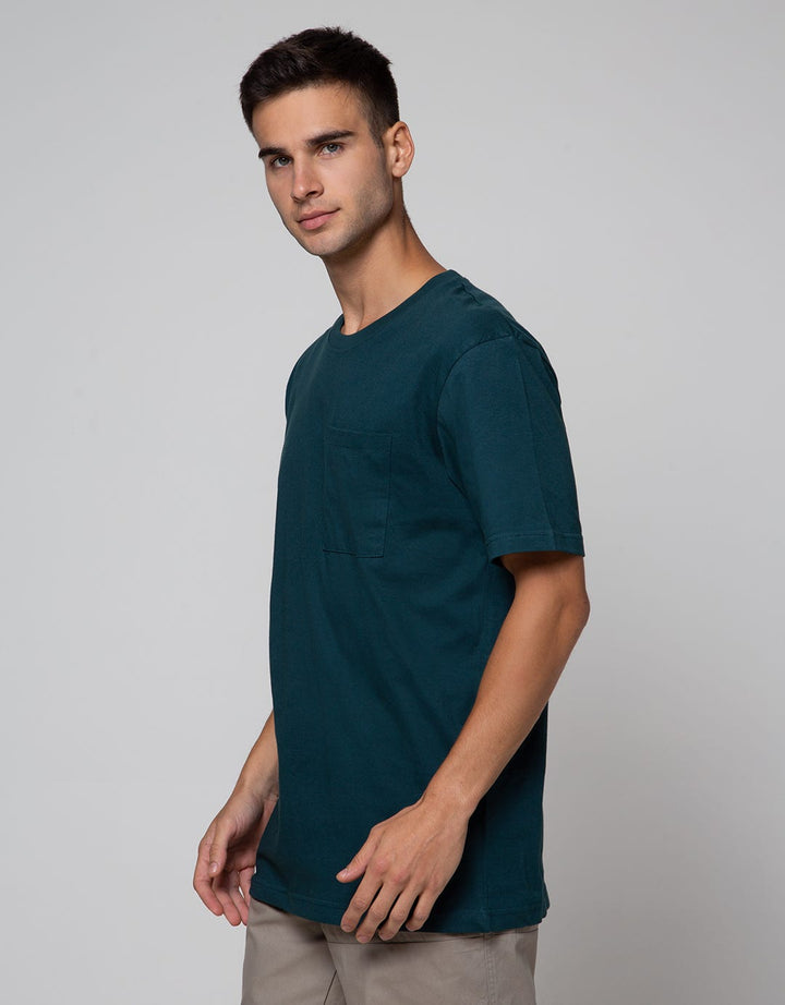 Cole Splash Print Kaos Casual Pria