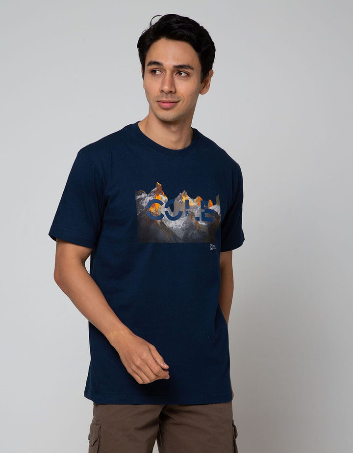 Cole Mountain Print Kaos Pria