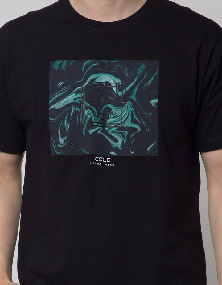 Cole Metaverse Print Kaos Casual Pria