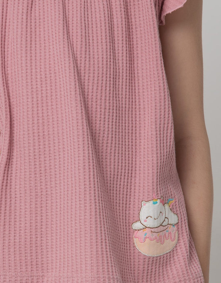 Little M Waffle Cat Print Kaos Anak Perempuan