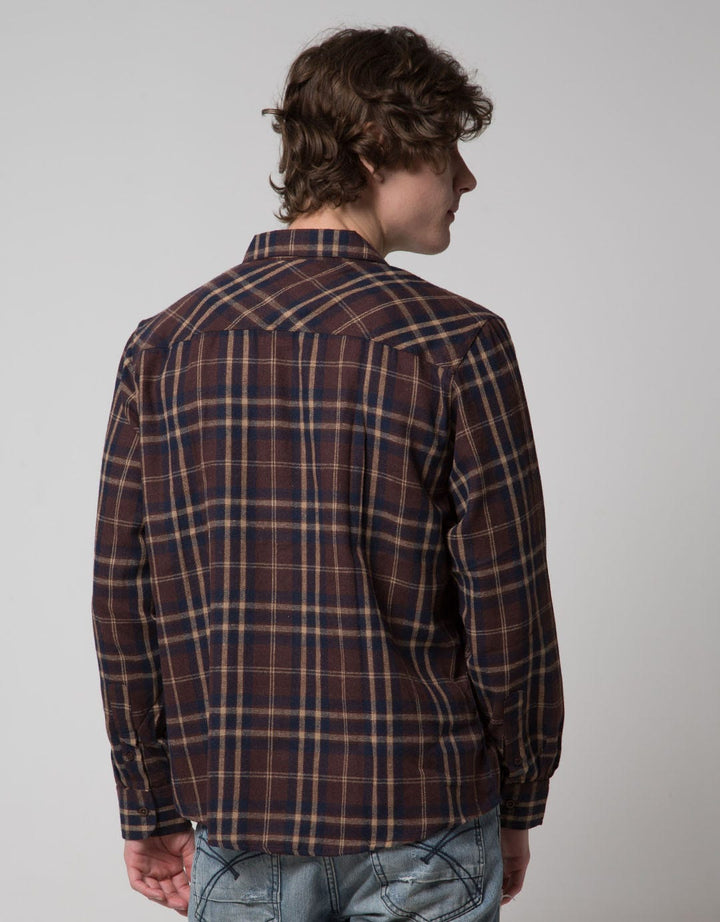 Details Yarndyed Flannel Kemeja Pria