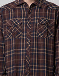 Details Yarndyed Flannel Kemeja Pria