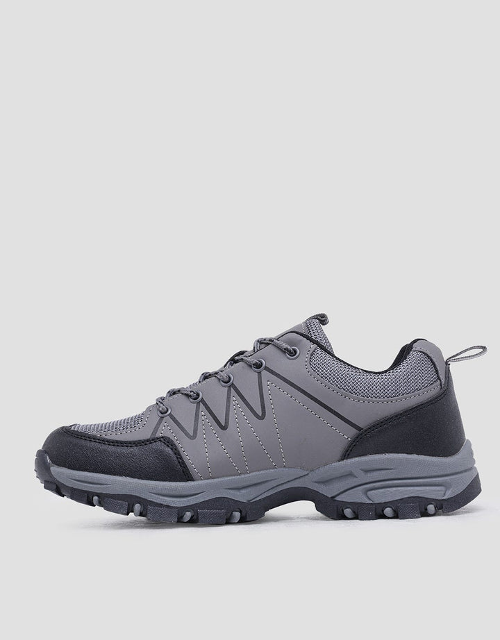 Cole Spcl01 Sepatu Outdoor Pria