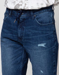 Nevada Slim Fit Ripped Celana Denim Pendek Pria