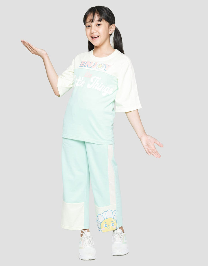 Nevada Cut Sewn Enjoy Print Girls T-Shirt