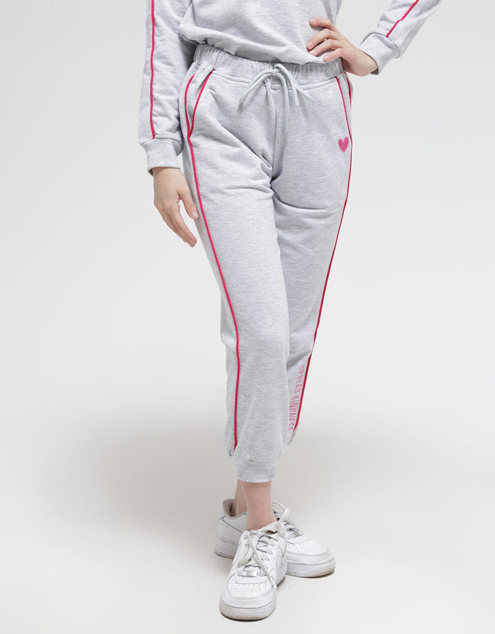 Nevada Jogger Knit Pipping Embro Patch Love