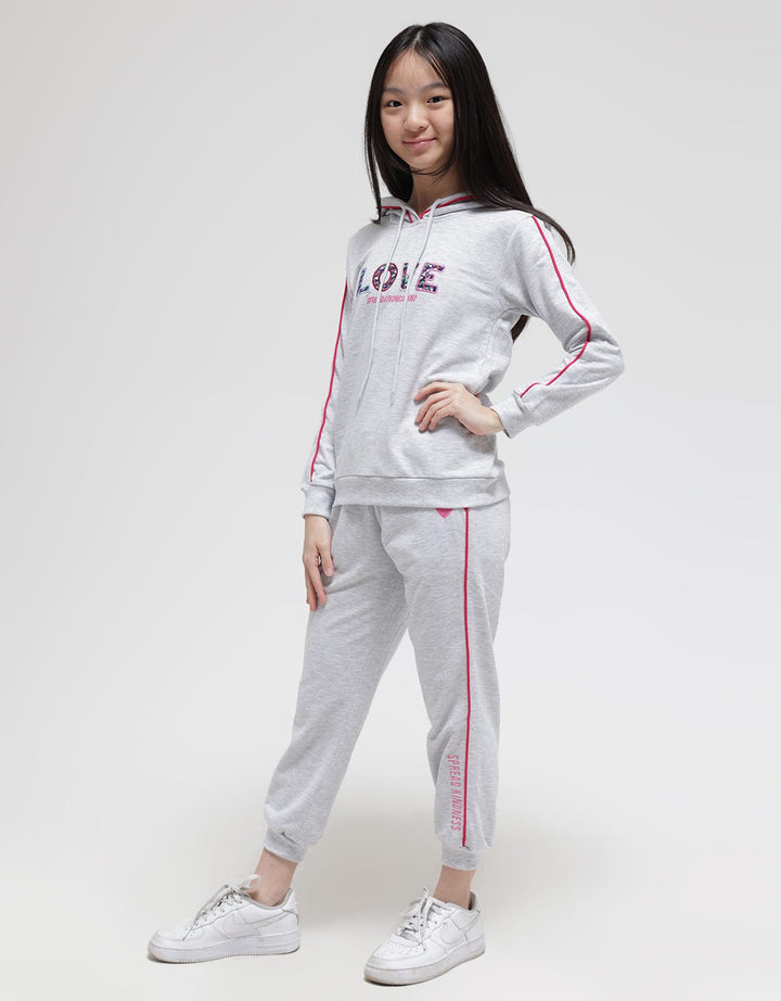 Nevada Jogger Knit Pipping Embro Patch Love