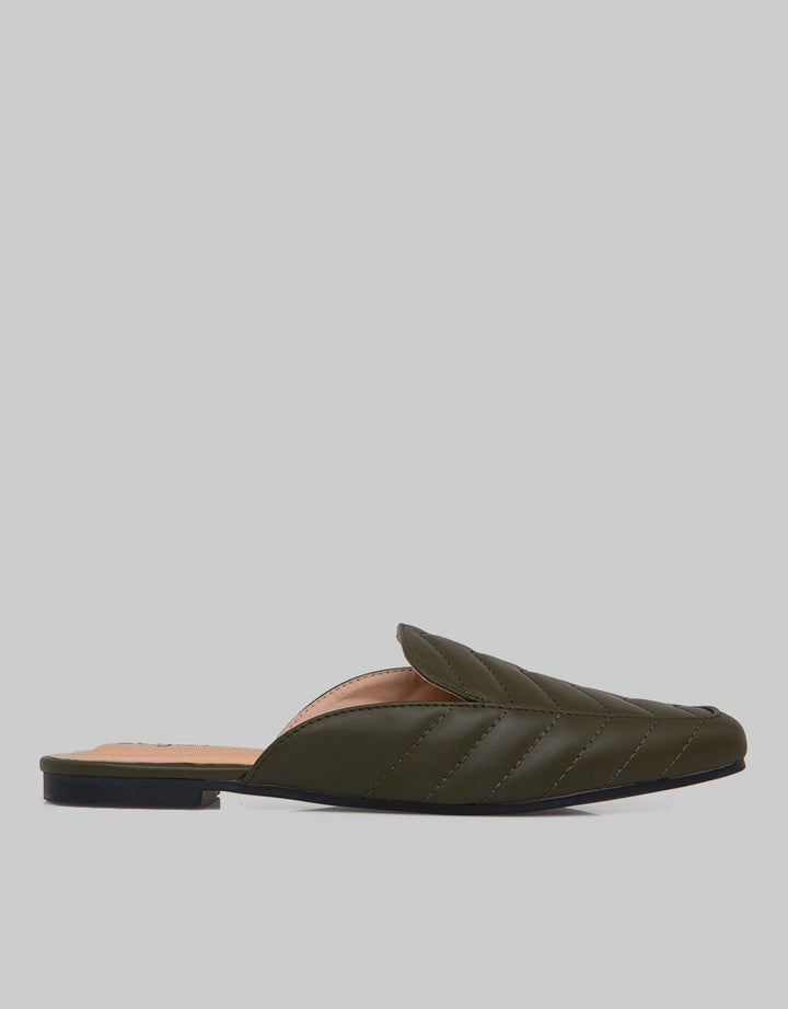 St. Yves Mcx Slip On Sandal Wanita