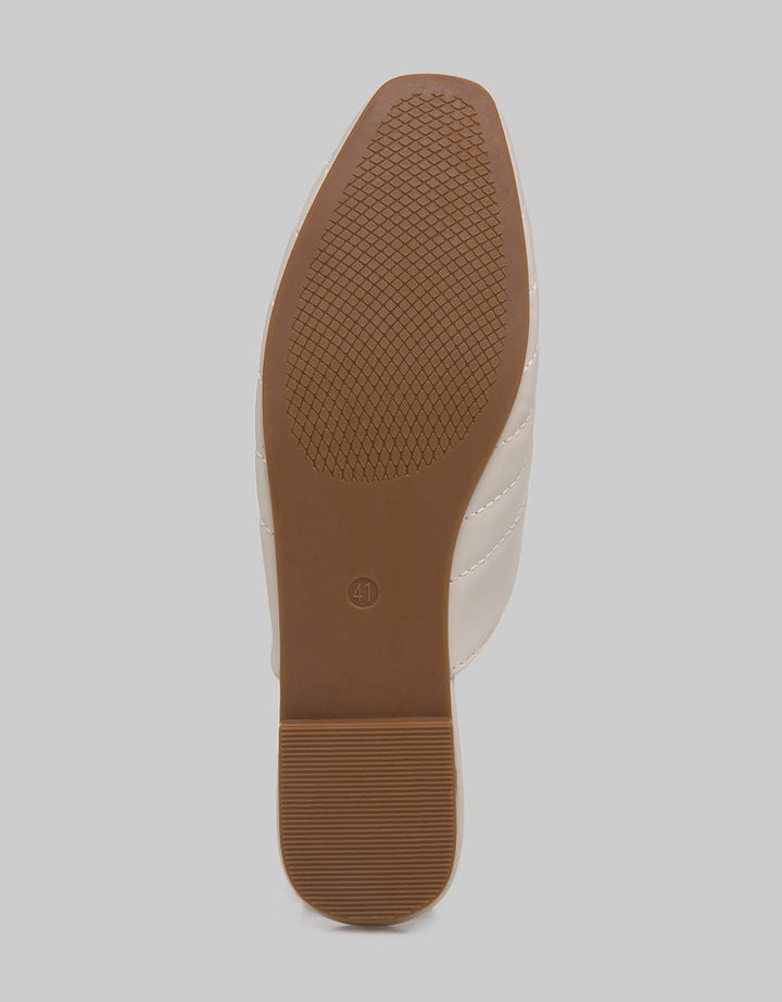 St. Yves Mcx Slip On Sandal Wanita