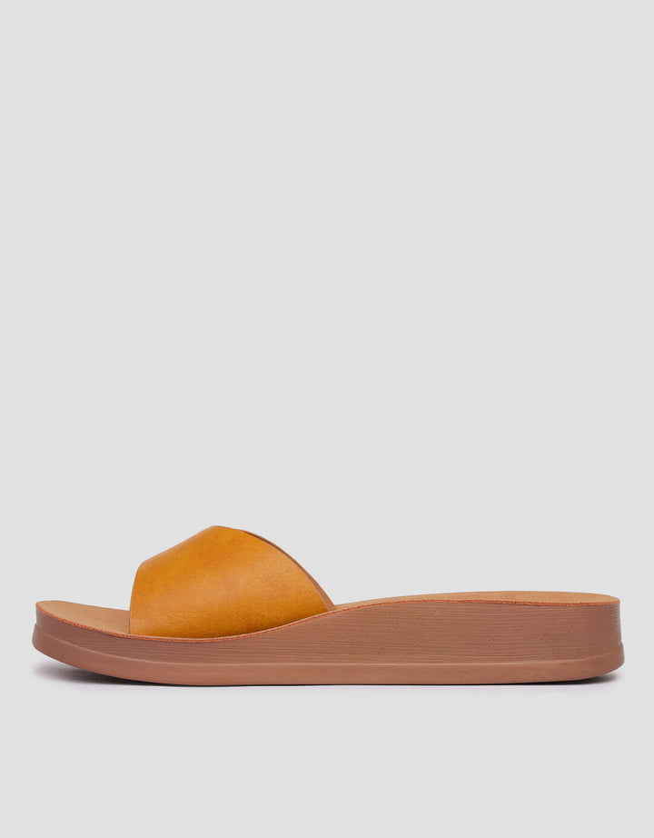 St. Yves Buckle Slipper Women's Sandals