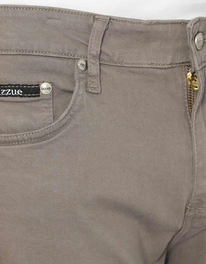 Izzue Chinos Plain Celana Panjang Pria