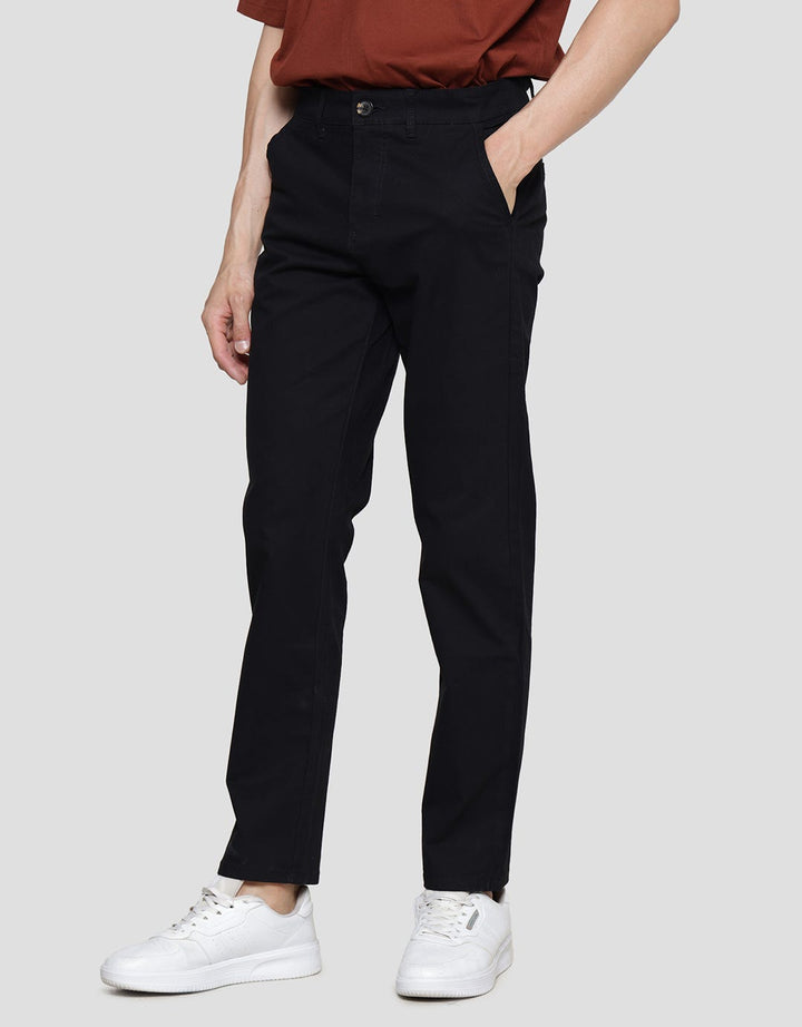 Triple Trouser Basic Regular Fit Celana Pria