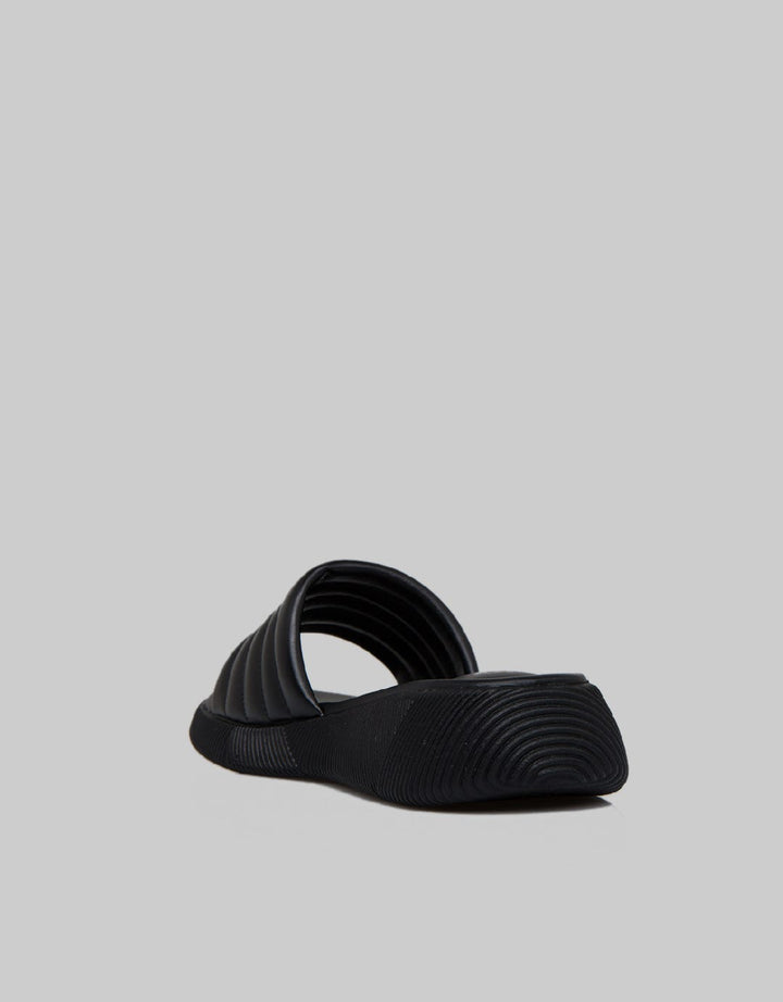 Nevada Slip On Women Puff