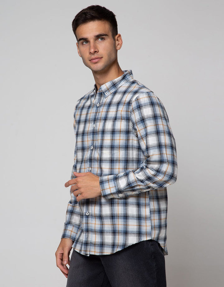 Details Flannel Check Kemeja Pria