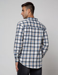 Details Flannel Check Kemeja Pria