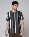 Details Neck Print Stripe Kaos Pria