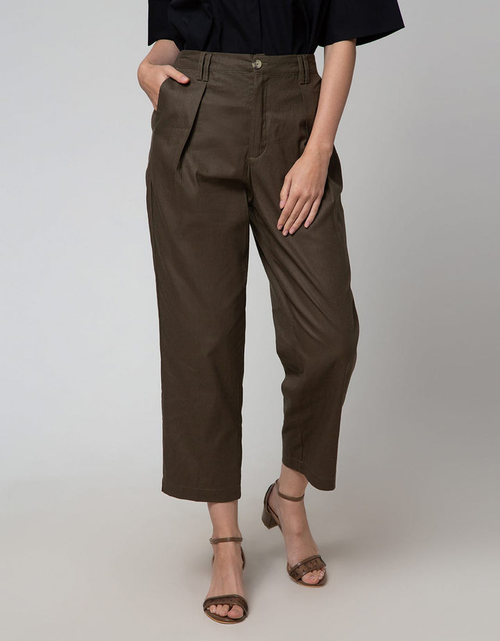 Details Long Pants Reguler Fit Button Opening